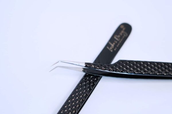 Pensetă curbată extensii de gene Black Fantasy - Lashes Design - imagine 4